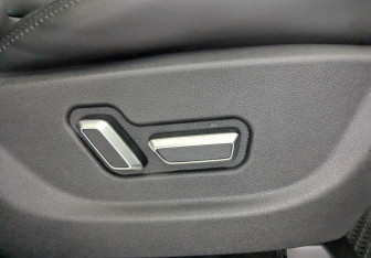 Подержанный автомобиль Geely Atlas 2019 года (24 фото)