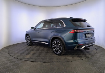 Подержанный автомобиль Geely Monjaro 2024 года (7 фото)