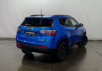 Подержанный автомобиль Jeep Compass 2018 года (5 фото)