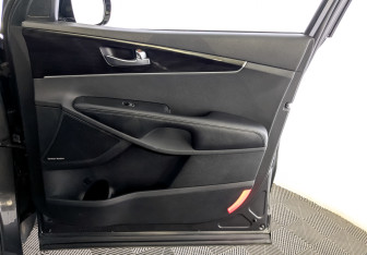 Подержанный автомобиль Kia Sorento 2019 года (27 фото)