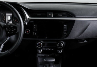 Подержанный автомобиль Kia Rio Hatchback 2021 года (9 фото)