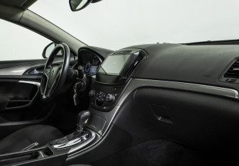 Подержанный автомобиль Opel Insignia Wagon 2014 года (9 фото)