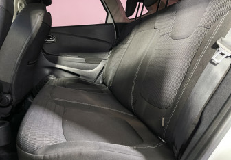 Подержанный автомобиль Renault Kaptur 2017 года (10 фото)