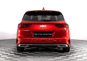Подержанный автомобиль Kia Ceed Wagon 2021 года (4 фото)
