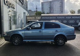 Подержанный автомобиль Skoda Octavia Liftback 2008 года (8 фото)