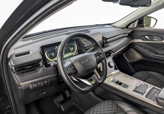 Подержанный автомобиль Exeed TXL 2023 года (16 фото)