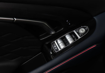 Подержанный автомобиль Voyah Free 2023 года (18 фото)