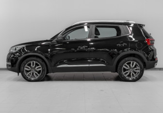 Подержанный автомобиль Chery Tiggo 4 2022 года (8 фото)