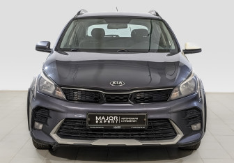 Подержанный автомобиль Kia Rio Hatchback 2021 года (2 фото)