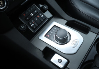 Подержанный автомобиль Land Rover Discovery 2014 года (19 фото)