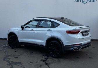 Подержанный автомобиль Geely Tugella 2022 года (7 фото)