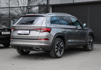 Подержанный автомобиль Skoda Kodiaq 2023 года (4 фото)