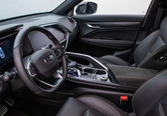 Подержанный автомобиль Geely Tugella 2024 года (5 фото)
