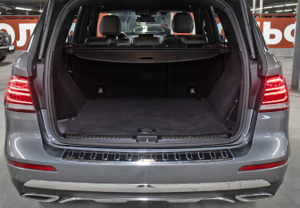 Подержанный автомобиль Mercedes-Benz GLE 2017 года (10 фото)