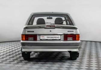 Подержанный автомобиль LADA (ВАЗ) 2113 2005 года (6 фото)
