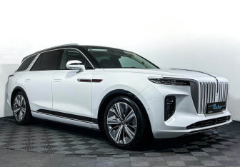 Подержанный автомобиль Hongqi E-HS9 2021 года (3 фото)