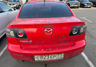 Подержанный автомобиль Mazda 3 Sedan 2007 года (9 фото)