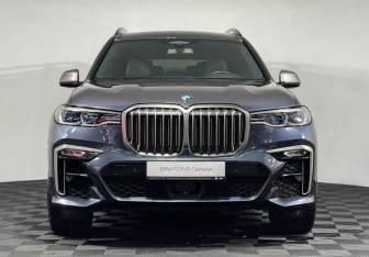 Подержанный автомобиль BMW X7 2020 года (3 фото)