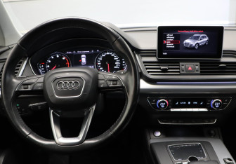 Подержанный автомобиль Audi Q5 2017 года (8 фото)