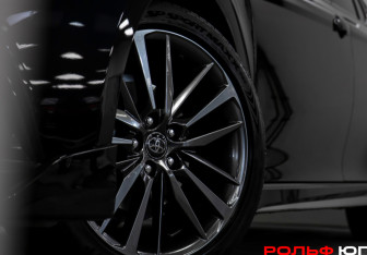Подержанный автомобиль Toyota Camry Sedan 2024 года (26 фото)