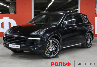 Подержанный автомобиль Porsche Cayenne 2015 года (1 фото)