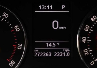 Подержанный автомобиль Skoda Rapid Liftback 2014 года (12 фото)