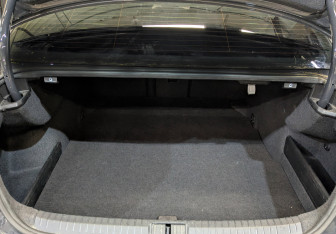 Подержанный автомобиль Volkswagen Passat Sedan 2018 года (10 фото)