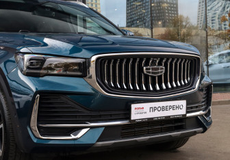 Подержанный автомобиль Geely Monjaro 2023 года (20 фото)