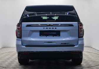 Подержанный автомобиль Chevrolet Tahoe 2021 года (3 фото)