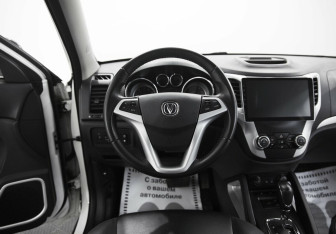 Подержанный автомобиль Changan CS35 2019 года (9 фото)