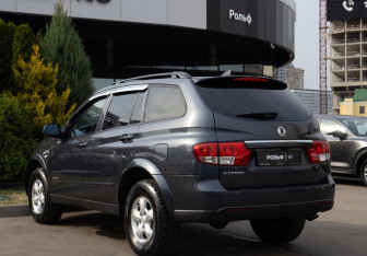 Подержанный автомобиль SsangYong Kyron 2009 года (5 фото)
