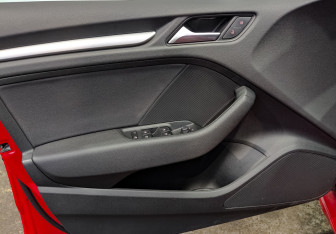 Подержанный автомобиль Audi A3 Hatchback 2013 года (19 фото)