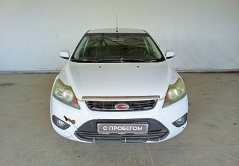 Подержанный автомобиль Ford Focus Hatchback 2010 года (2 фото)