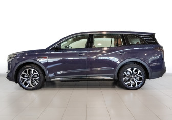 Новый Hongqi HS7 2025 (3 фото)