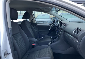 Подержанный автомобиль Volkswagen Golf Hatchback 2011 года (18 фото)