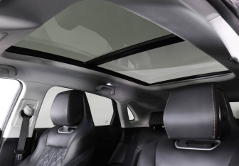 Подержанный автомобиль Changan UNI-K 2023 года (17 фото)