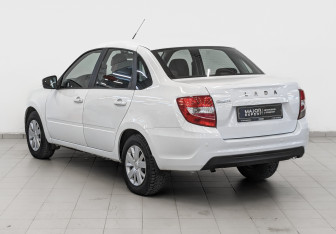 Подержанный автомобиль LADA (ВАЗ) Granta Sedan 2023 года (7 фото)