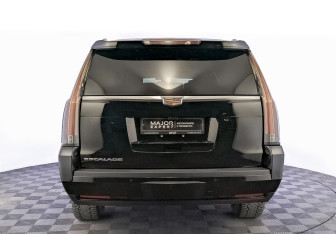 Подержанный автомобиль Cadillac Escalade Suv 2020 года (6 фото)