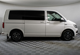 Подержанный автомобиль Volkswagen Caravelle 2016 года (4 фото)