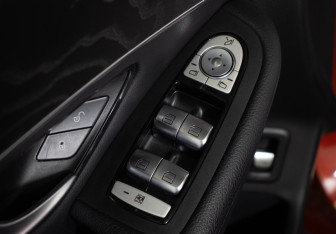 Подержанный автомобиль Mercedes-Benz GLC Coupe 2020 года (17 фото)