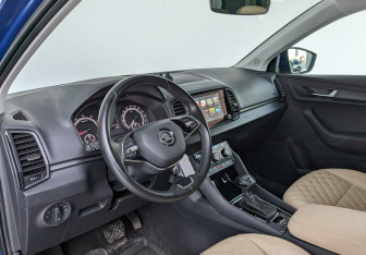 Подержанный автомобиль Skoda Karoq 2021 года (15 фото)
