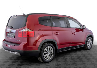 Подержанный автомобиль Chevrolet Orlando 2011 года (5 фото)