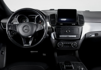 Подержанный автомобиль Mercedes-Benz GLE AMG 2016 года (12 фото)