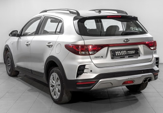 Подержанный автомобиль Kia Rio Hatchback 2021 года (7 фото)