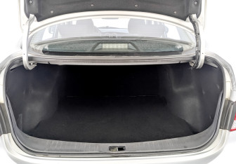 Подержанный автомобиль Nissan Almera Sedan 2013 года (10 фото)