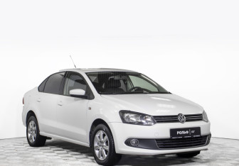 Подержанный автомобиль Volkswagen Polo Sedan 2011 года (3 фото)