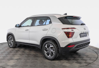 Подержанный автомобиль Hyundai Creta 2021 года (7 фото)