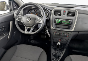 Подержанный автомобиль Renault Logan Sedan 2019 года (26 фото)