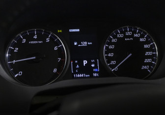 Подержанный автомобиль Mitsubishi Outlander 2017 года (14 фото)