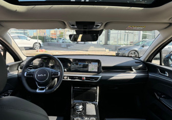 Новый Kia K5 2025 (13 фото)